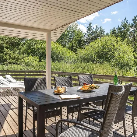 Reidar - 1km From The Sea By Interhome