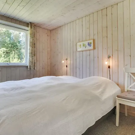 Reidar - 1km From The Sea By Interhome *